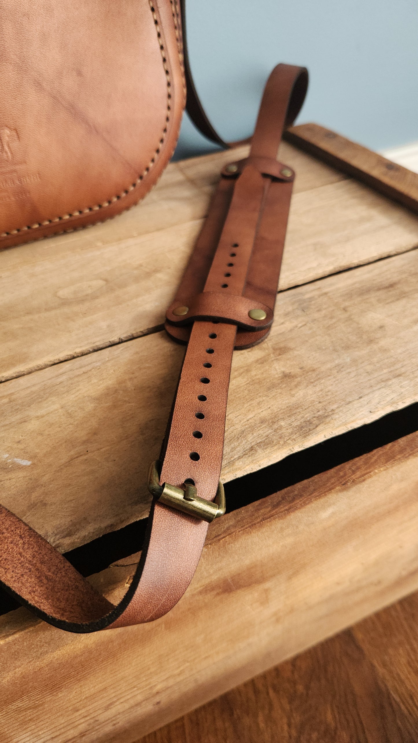 Saddle bag (worn baseball)