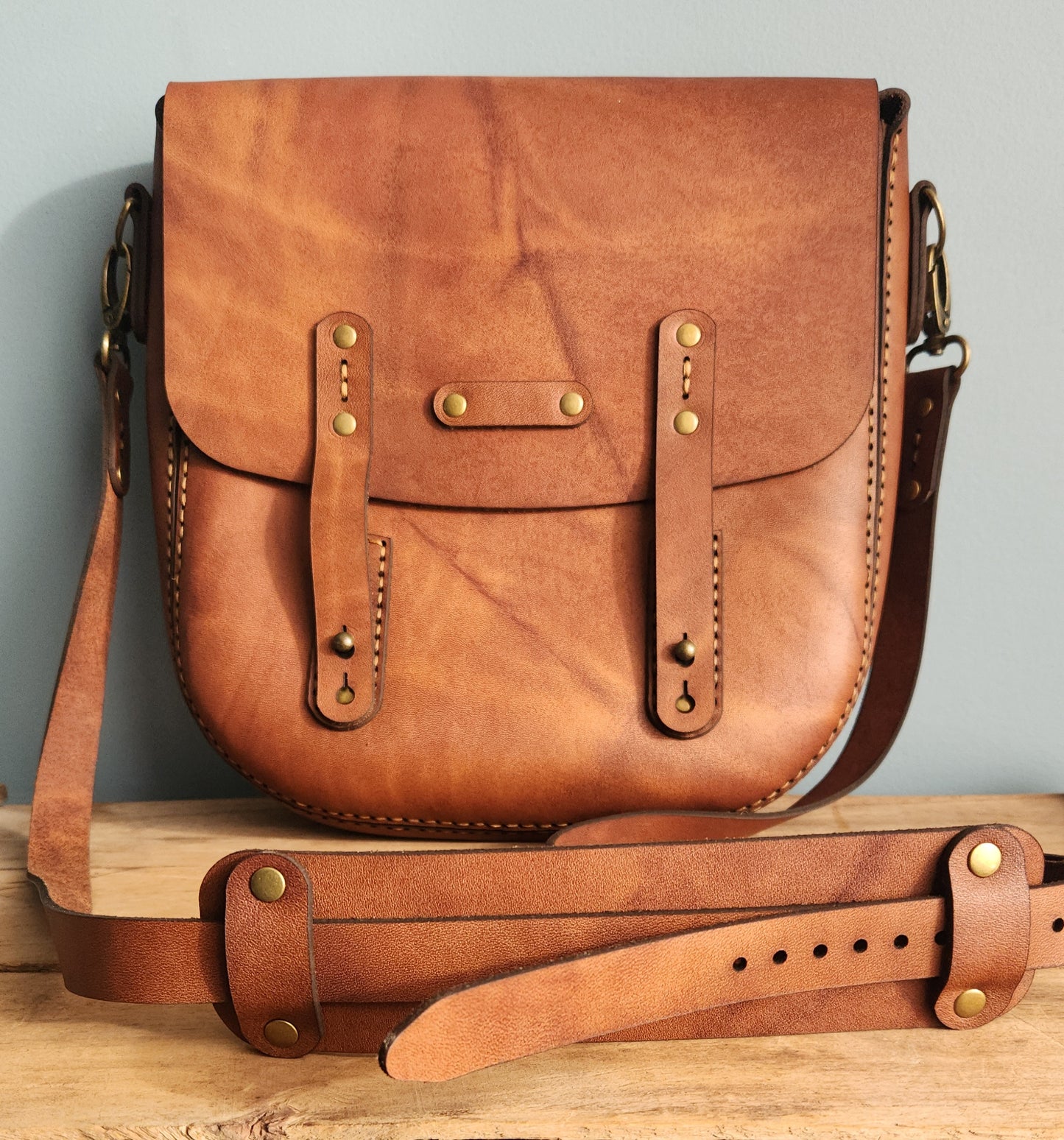 Saddle bag (worn baseball)