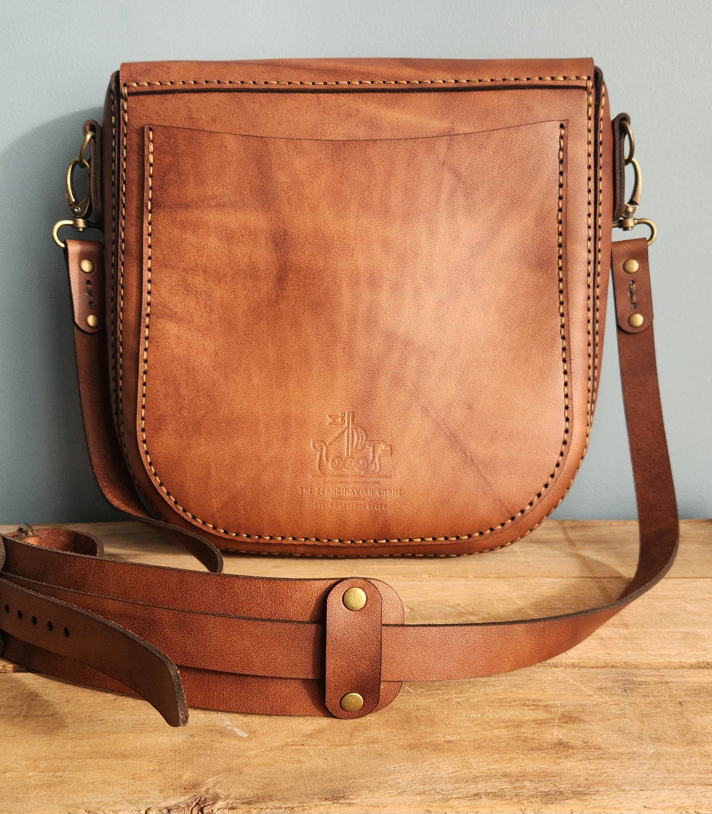 Saddle bag (worn baseball)