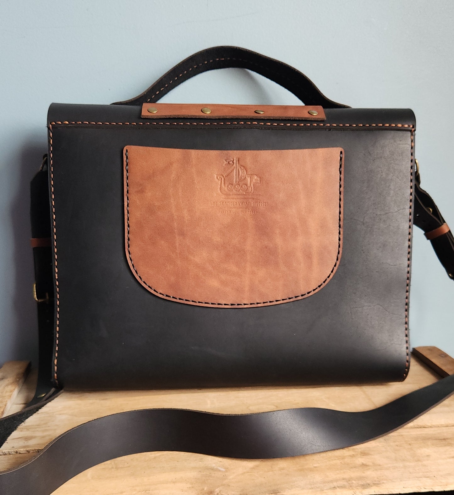Messenger bag 2 tone
