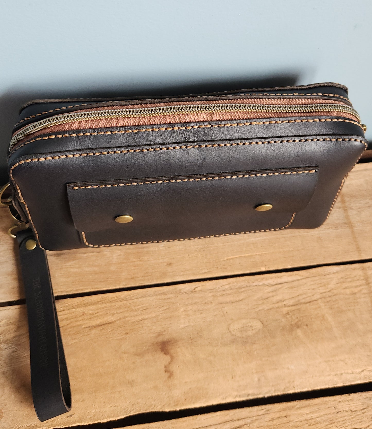 XL clutch black