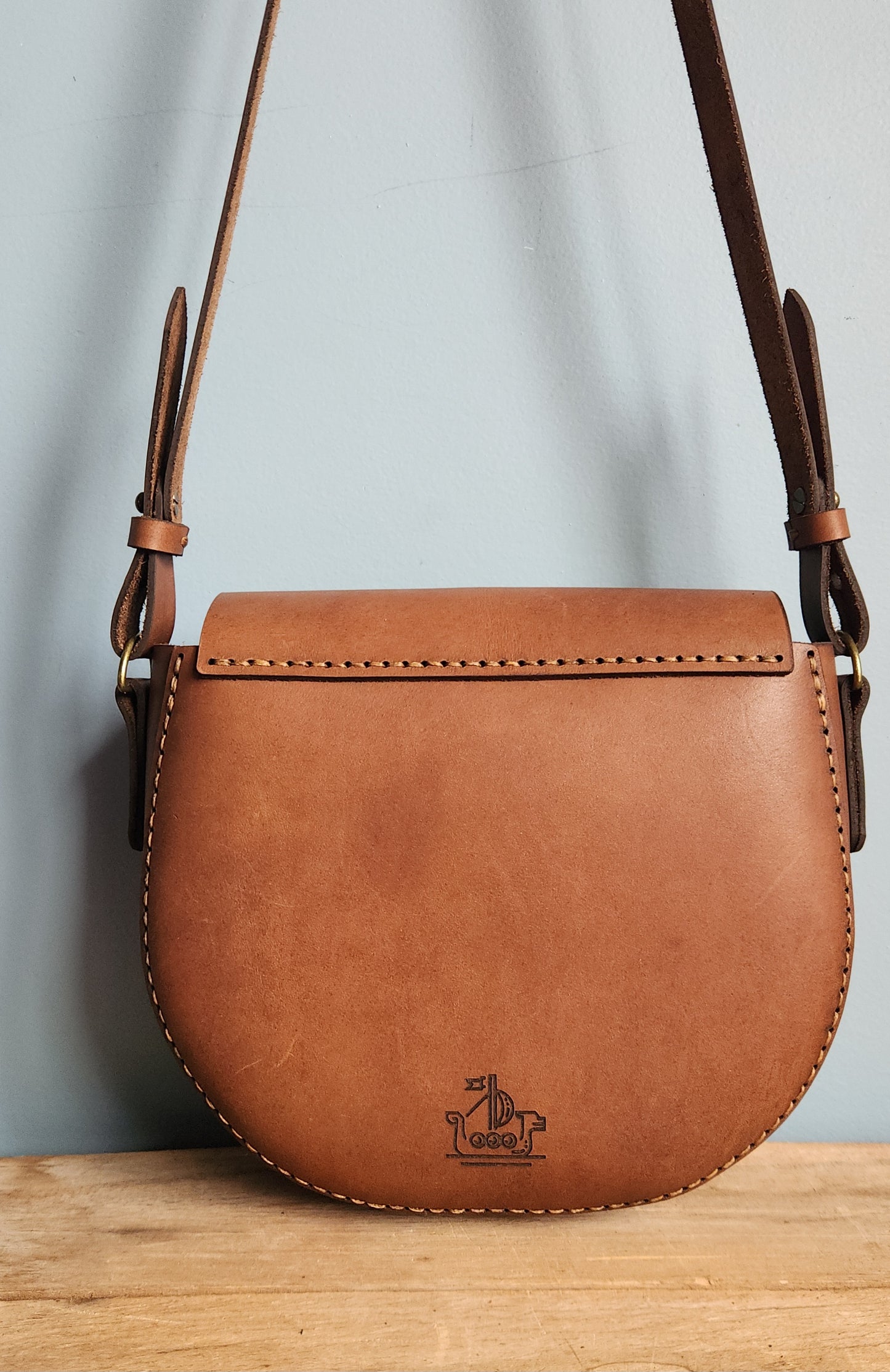 Rounded bottom bag