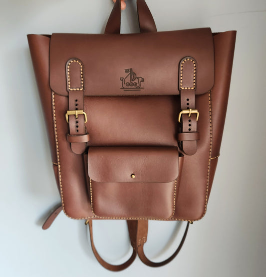 Dark brown medium backpack with pocket