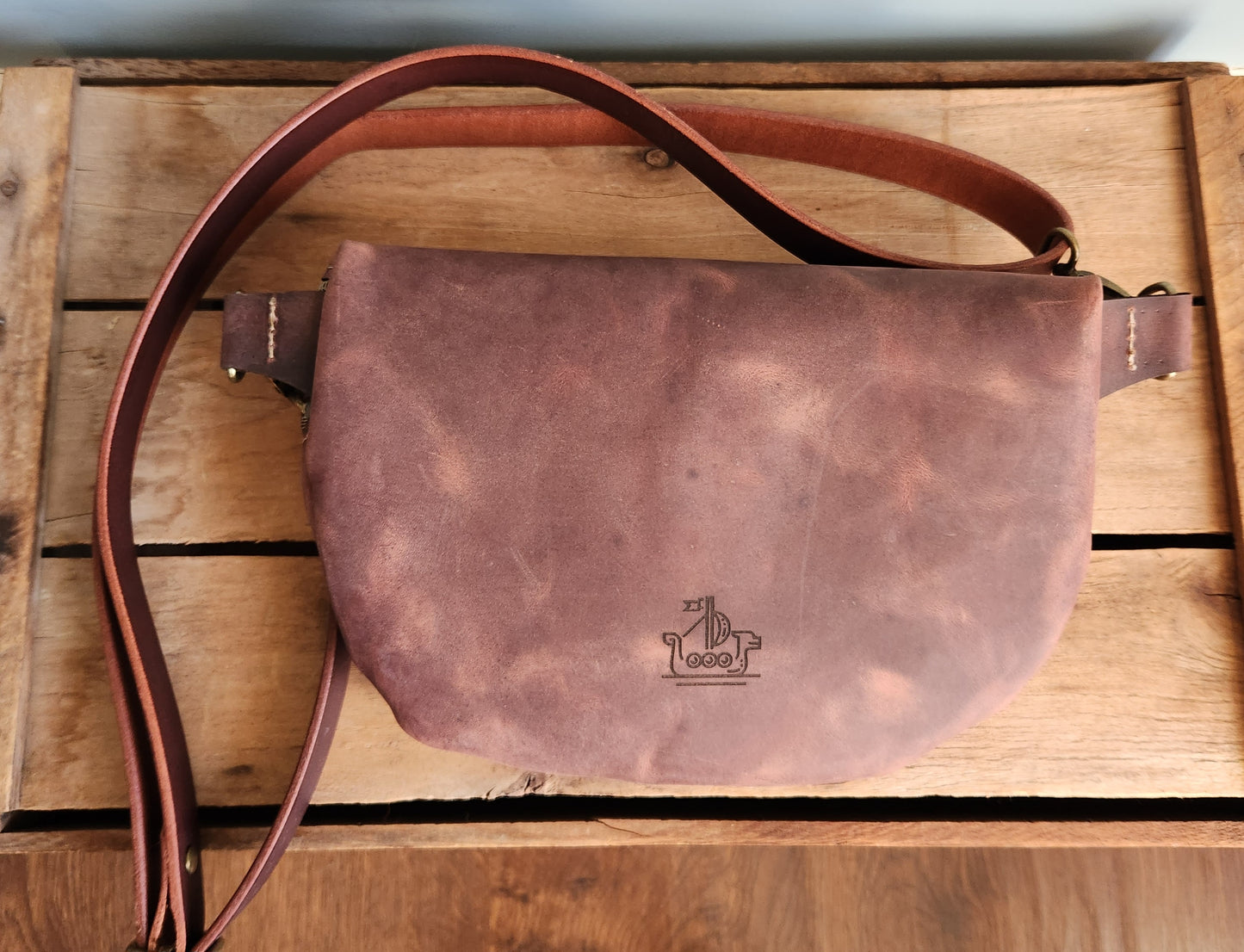 Auburn saddle double pocket large sling bag