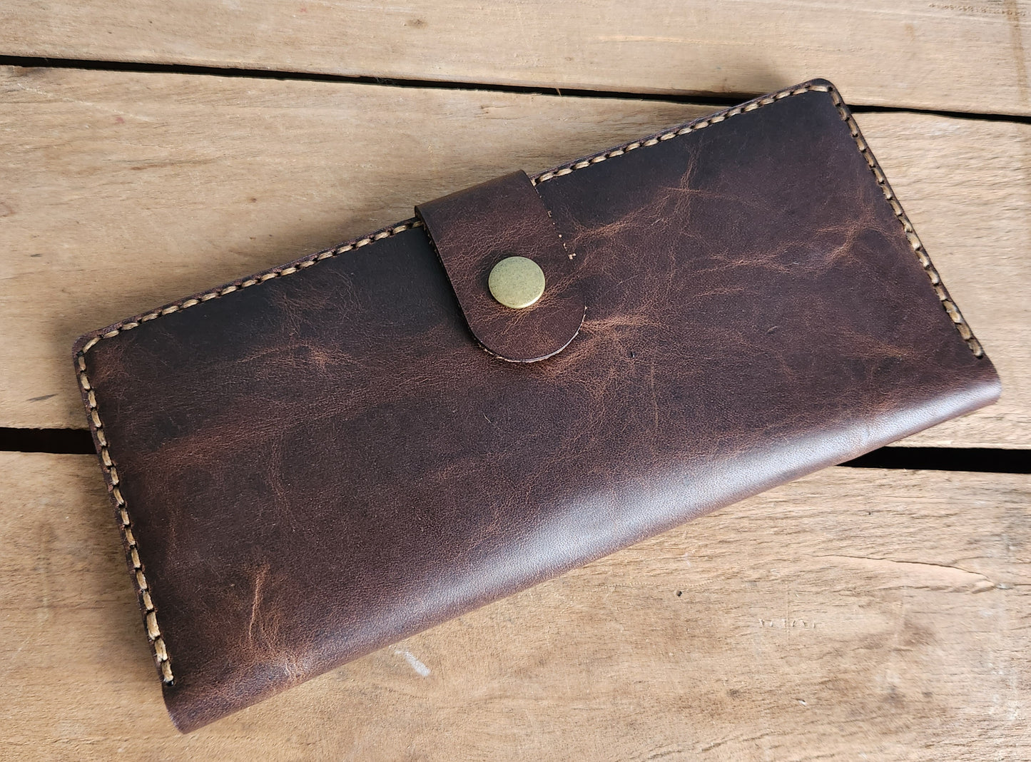 Derby brown long wallet