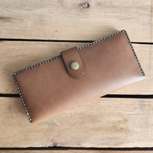 Antique brown long wallet