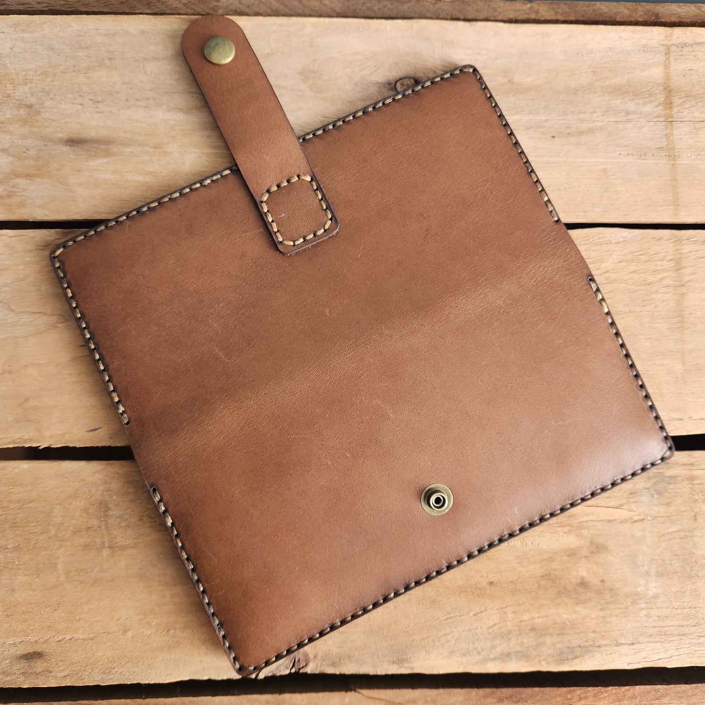 Antique brown long wallet