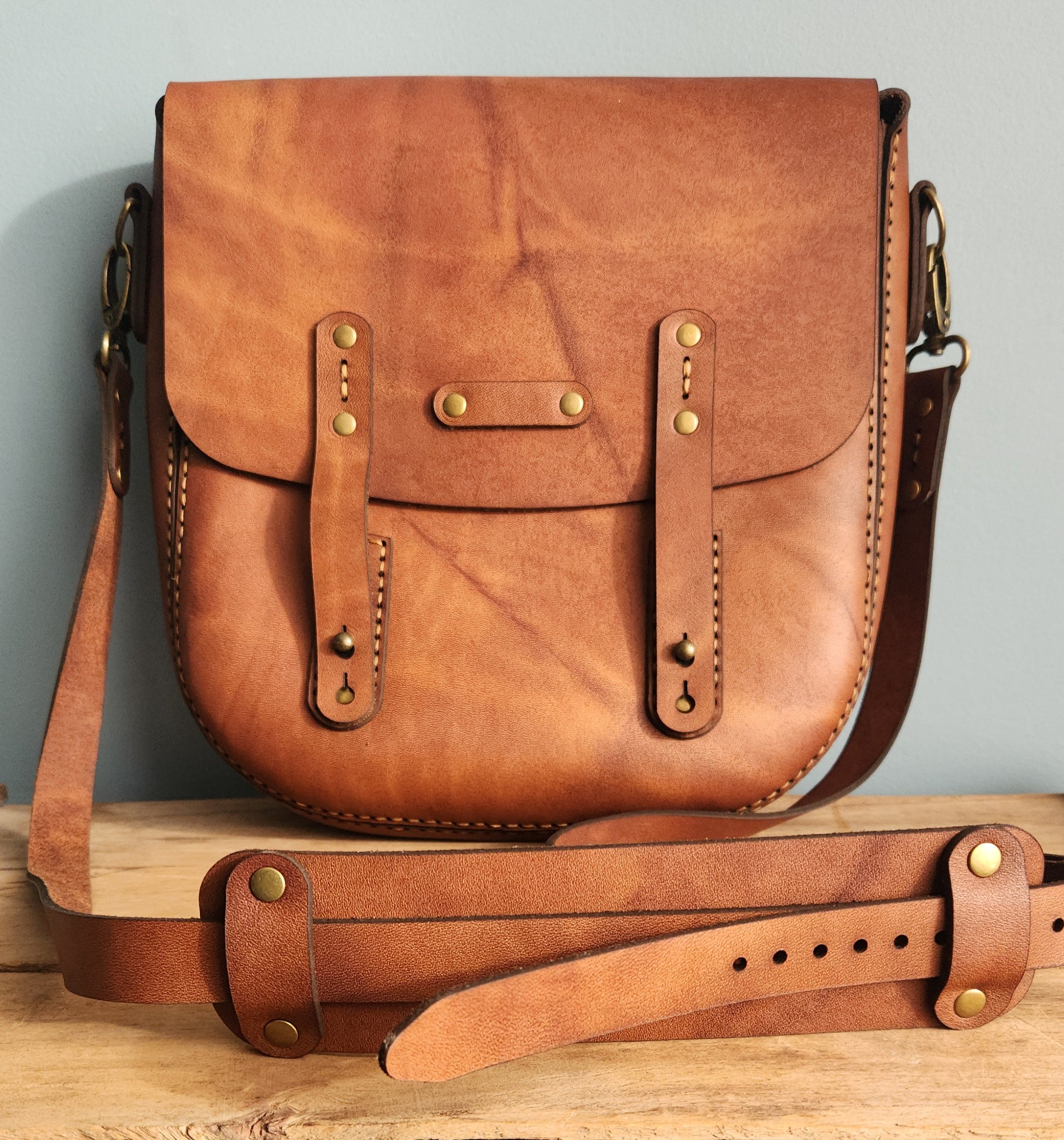 Saddle bag (worn baseball) – The Scandinavian Gnome