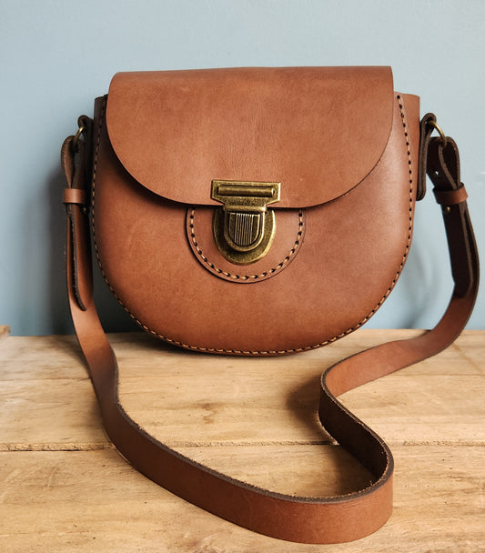 Rounded bottom bag