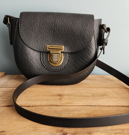 Rounded bottom bag