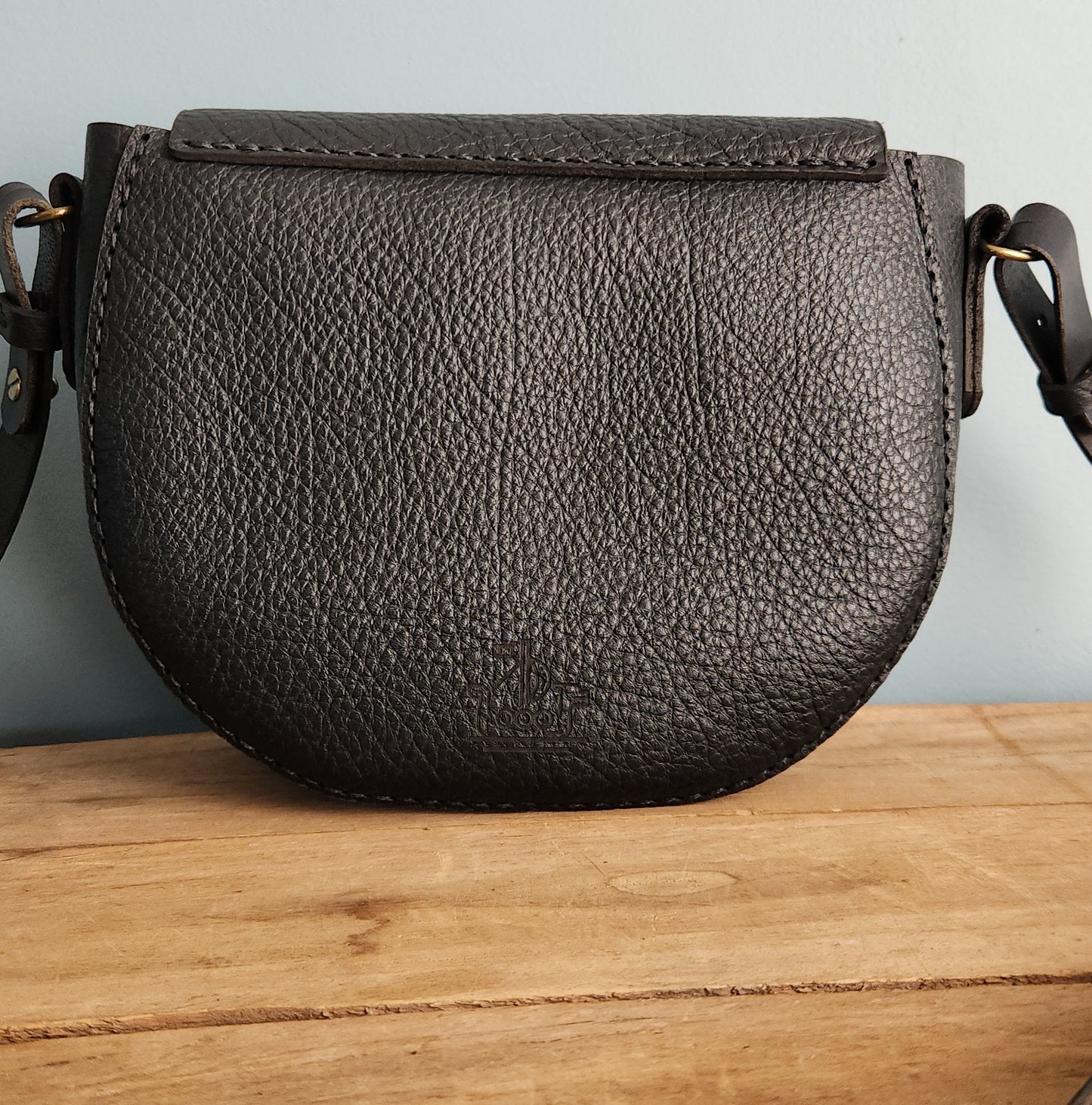 Rounded bottom bag